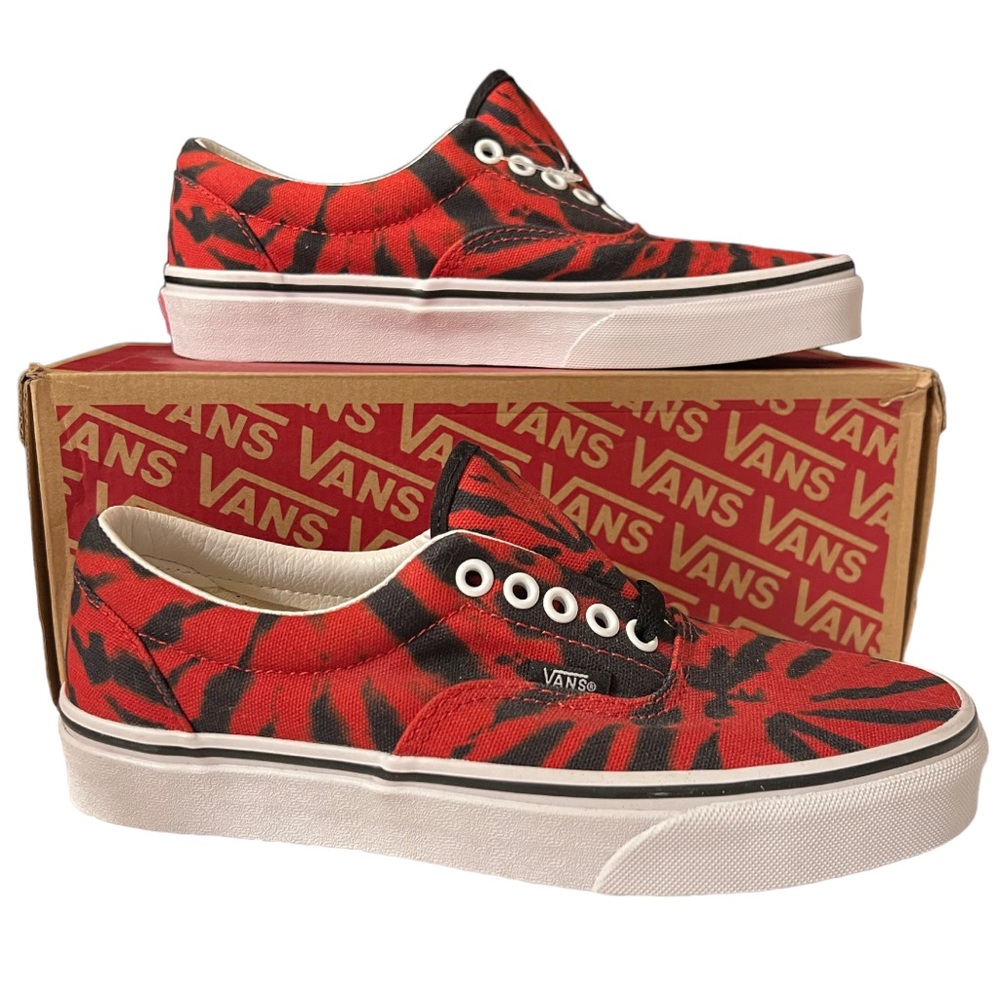 VANS • Black/red tie-dye era. Women’s 8/ Men’s 6.5
